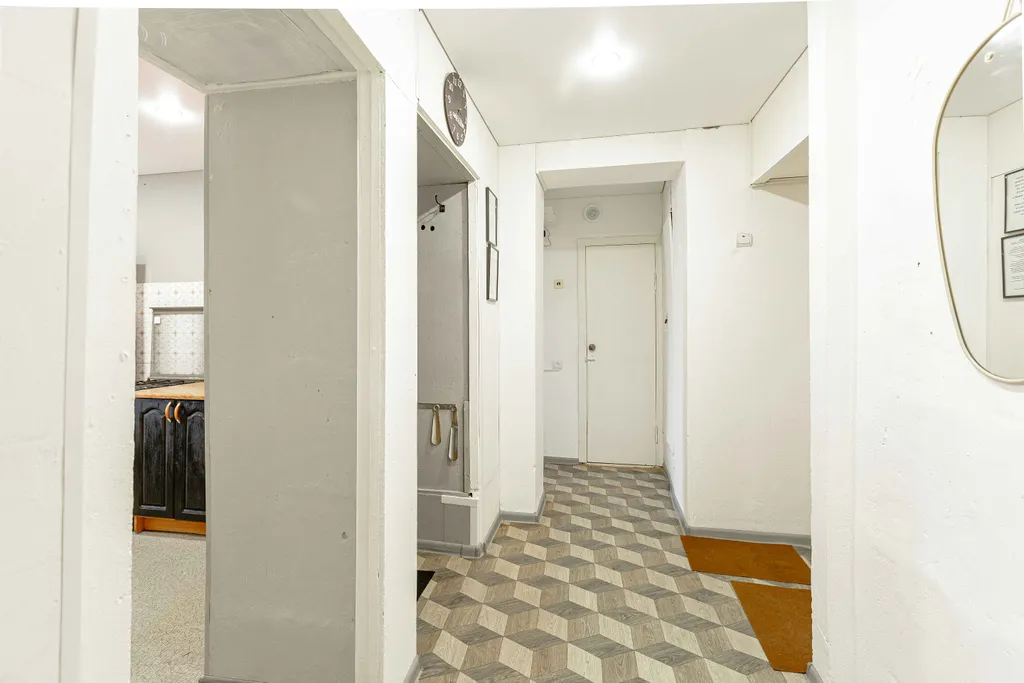 Двухкомнатная квартира в 2-х остановках от парка