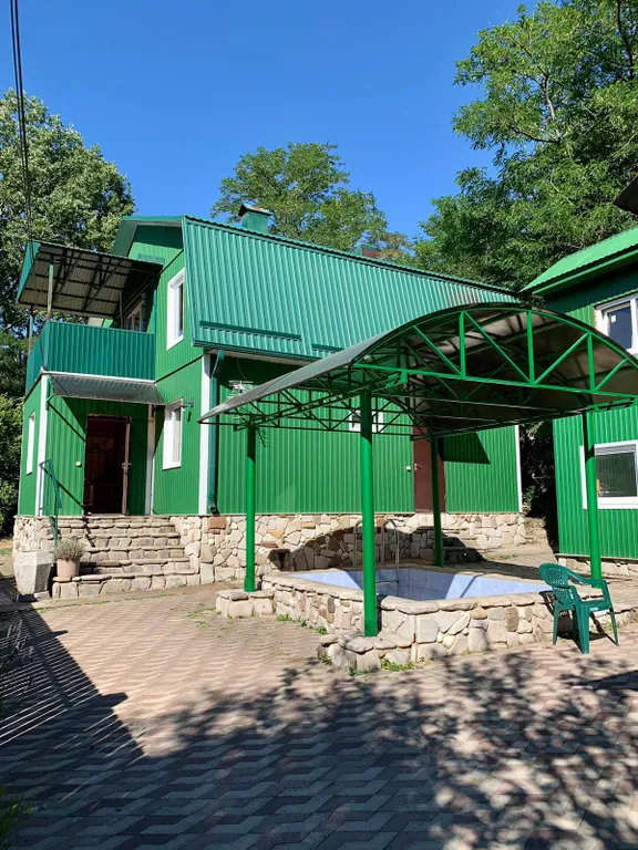 Дом у озера