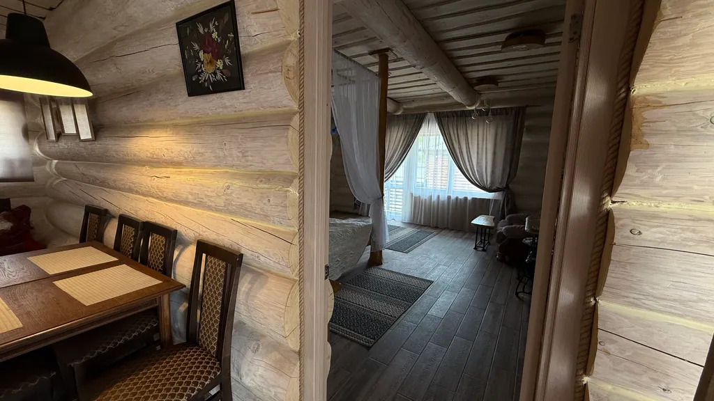 Домик у реки