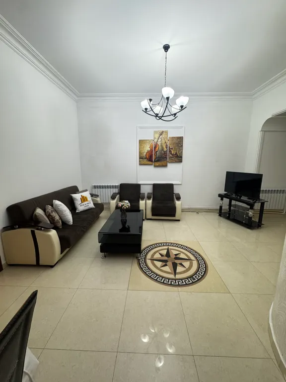 Уютная трёхкомнатная квартира в самом центре Еревана