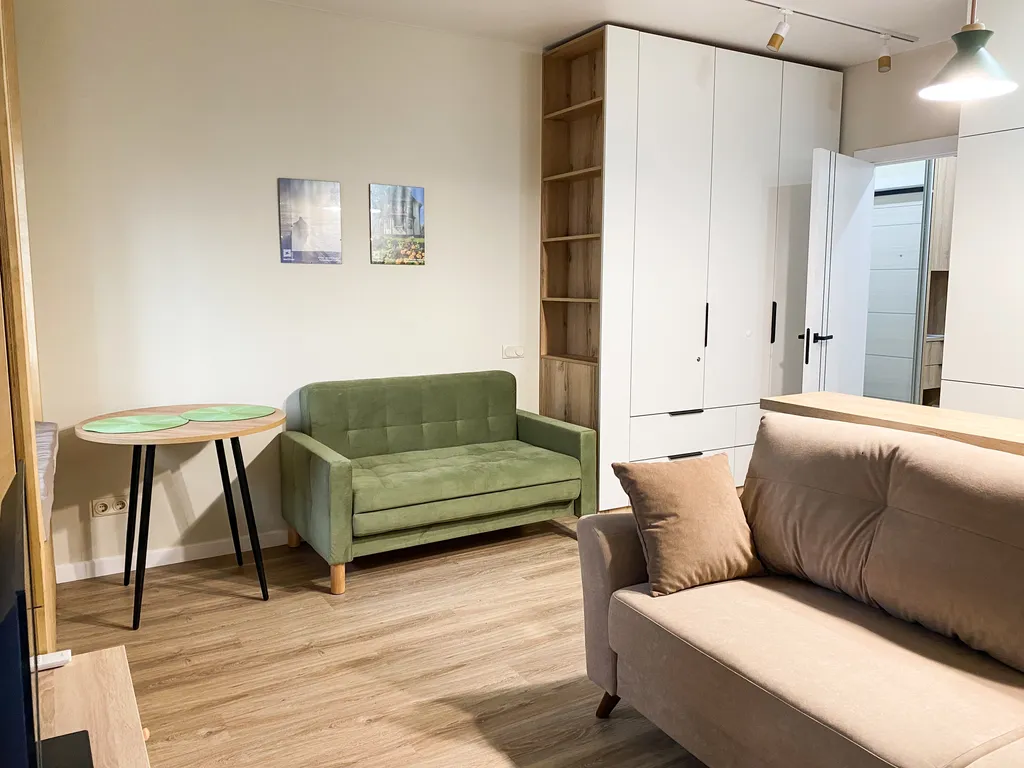 Уютная студия на берегу реки