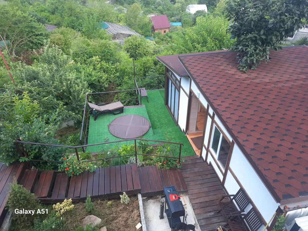 Коттедж с баней и тёплым джакузи