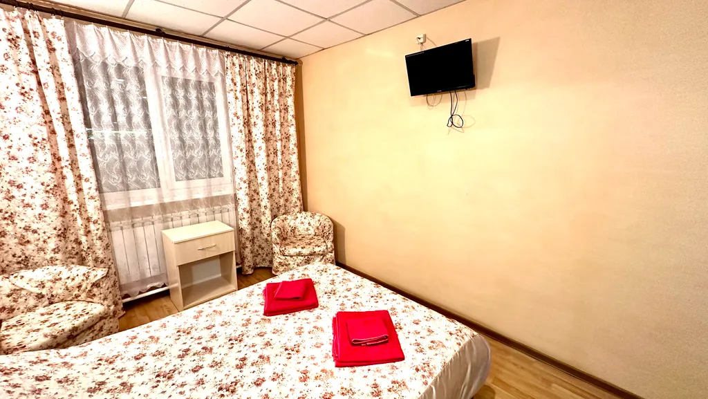 Квартира Двухместный номер Люкс — аренда посуточно в Омск