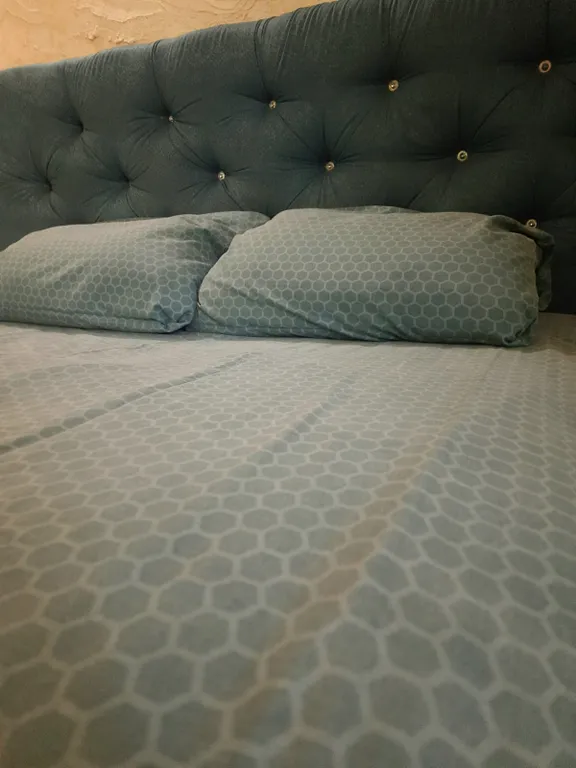 Небольшая двухкомнатная квартира с джакузи недалеко от центра