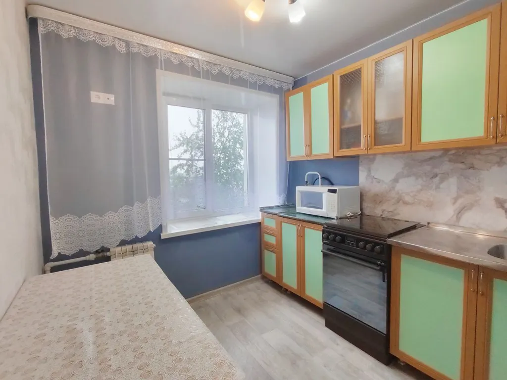 1-комнатная квартира в жд районе, остановка рынок