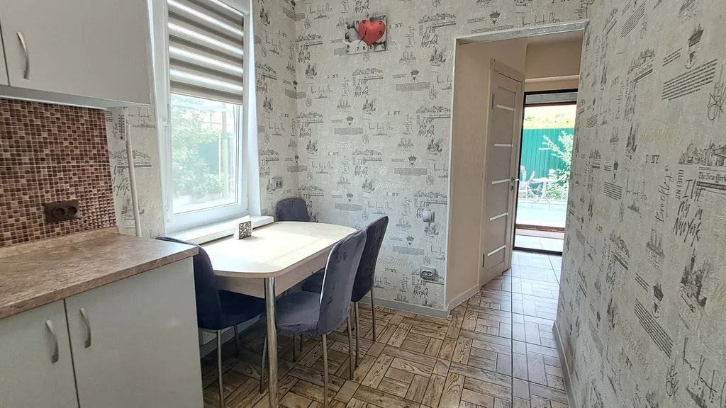 2-х этажный дом в центре города