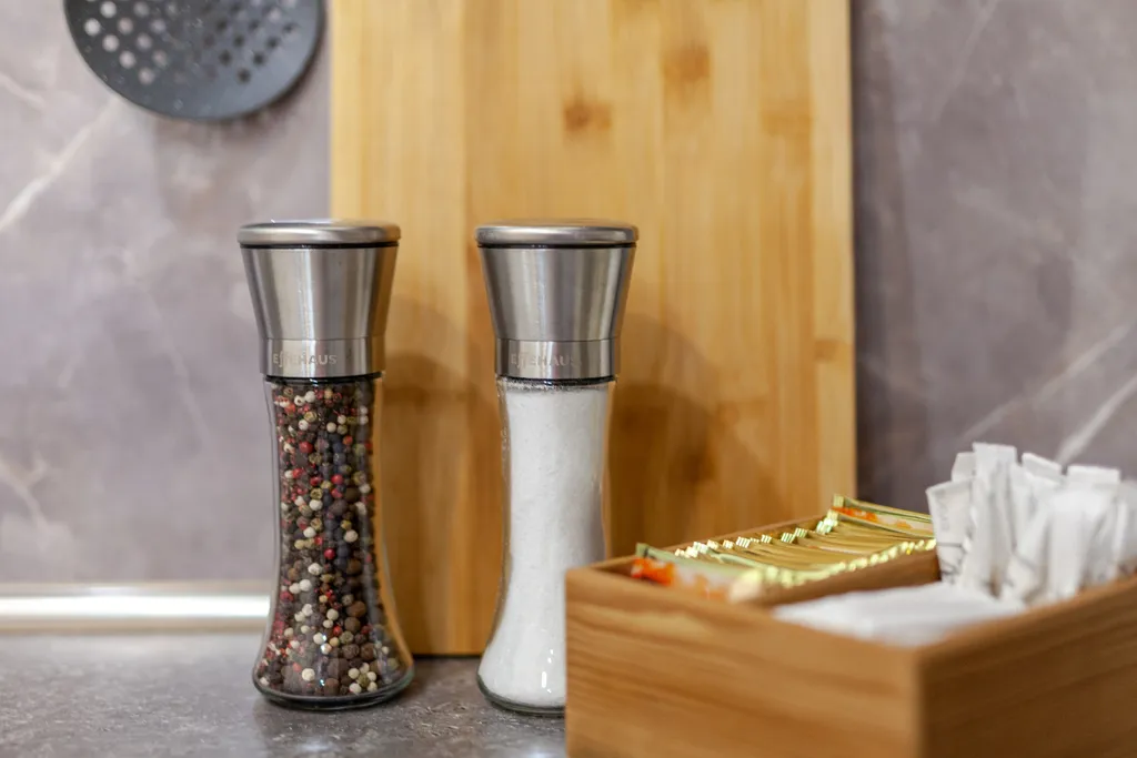 Уютная двухкомнатная квартира на Лукачева 10