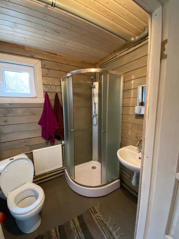 Коттедж на 10 спальных мест с верандой