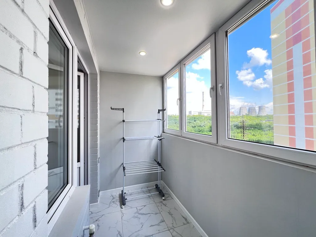 Стильная современная двушка центр