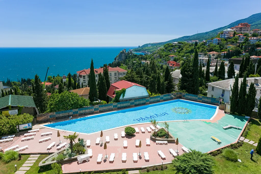 4-комнатная Квартира