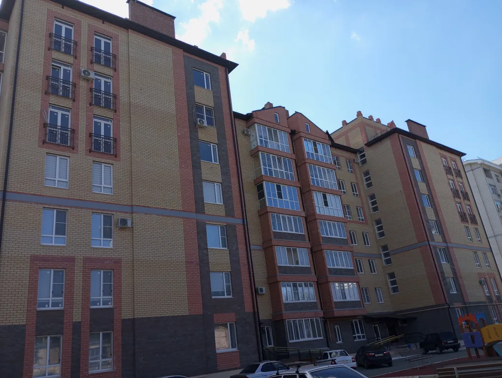 Квартира Уютная квартира в новом доме в центре города — Элиста