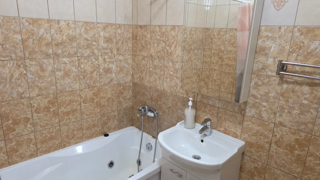 Тут хорошо на Островского