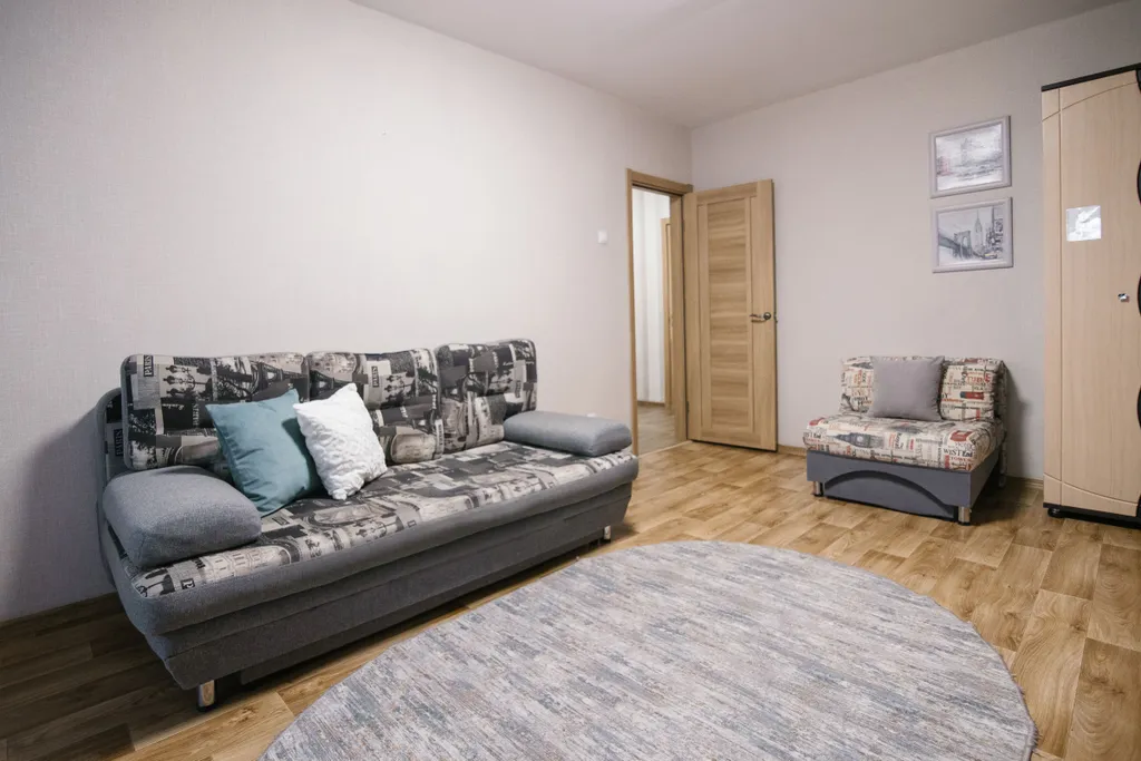 Квартира рядом с Платинум Ареной