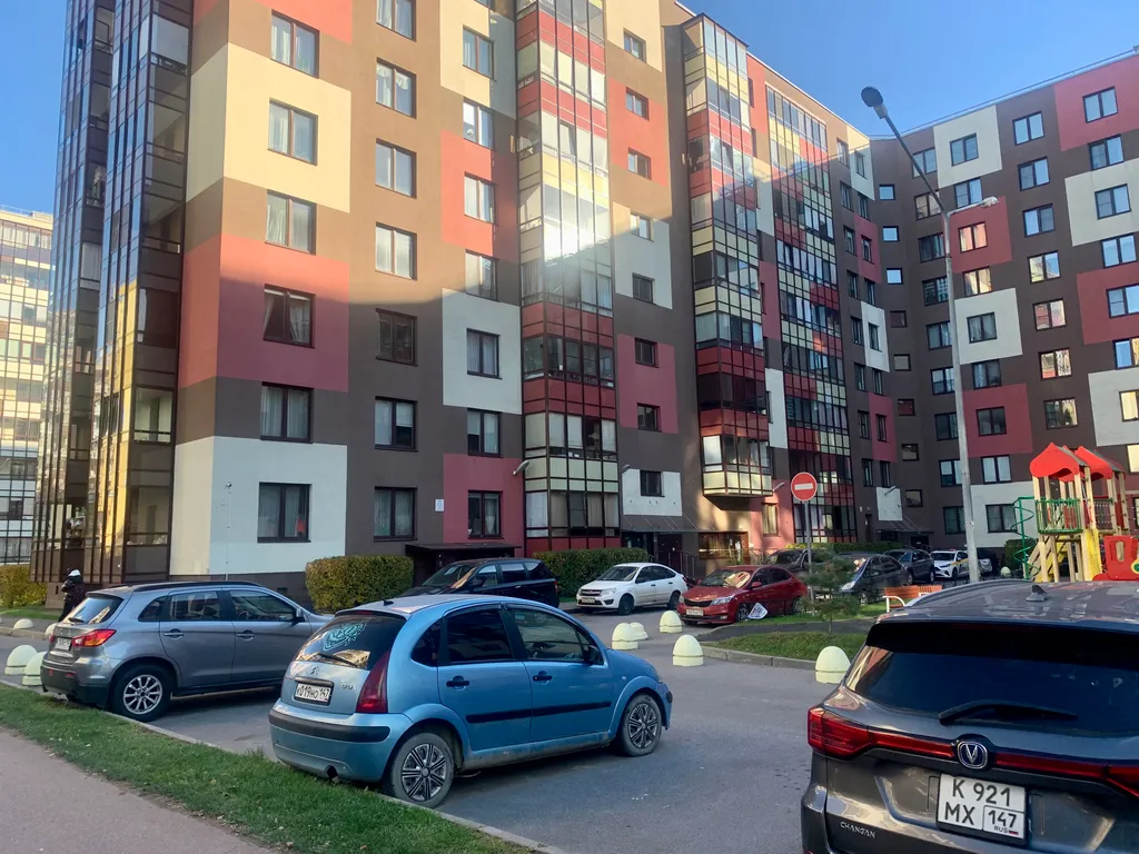 Flat all amenities Maki