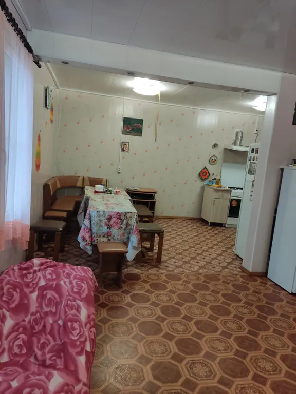 Благоустроенный дом на берегу реки Ахтуба