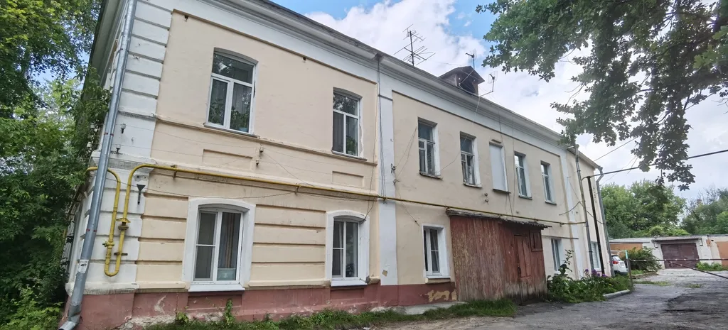 Старинная квартира в стиле лофт в историческом центре Калуги