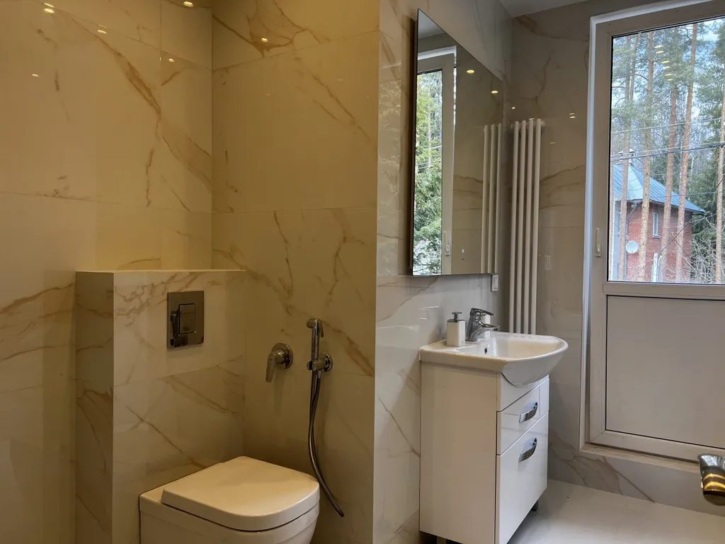 Уютный жилой дом рядом с Заливом