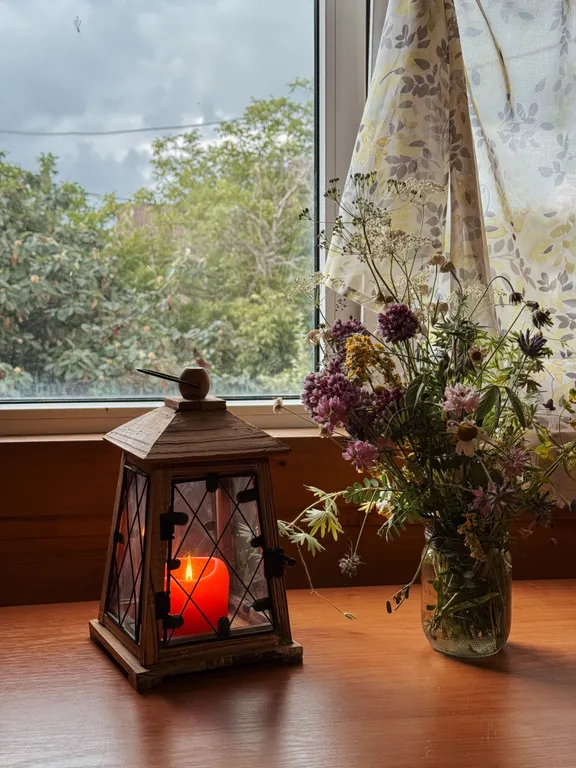 Уютный домик в саду