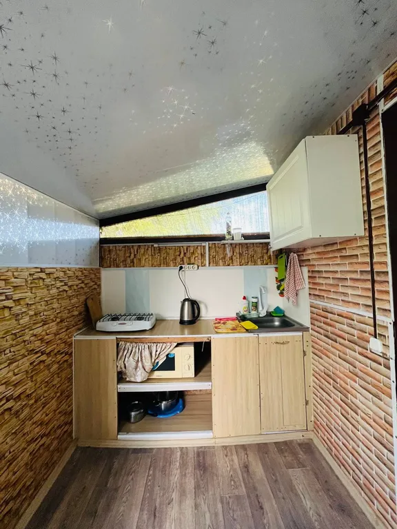 Домик с бассейном