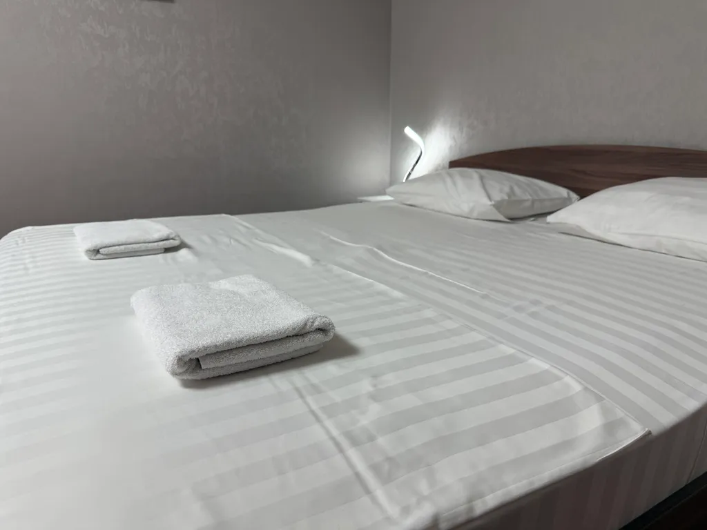 "В Гости!" на Пионерском 62 (1к квартира рядом с Ретро-Парк)