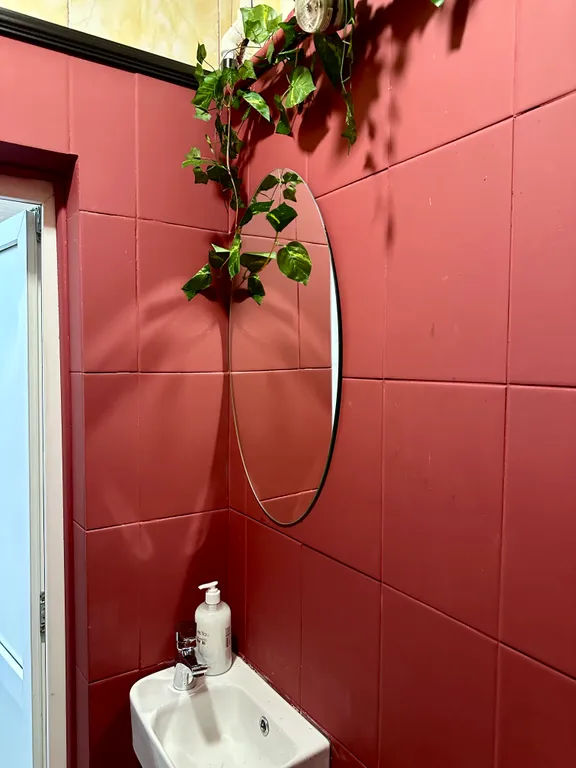 Апартаменты на 12 человек с отдельным входом в центре города и парковк