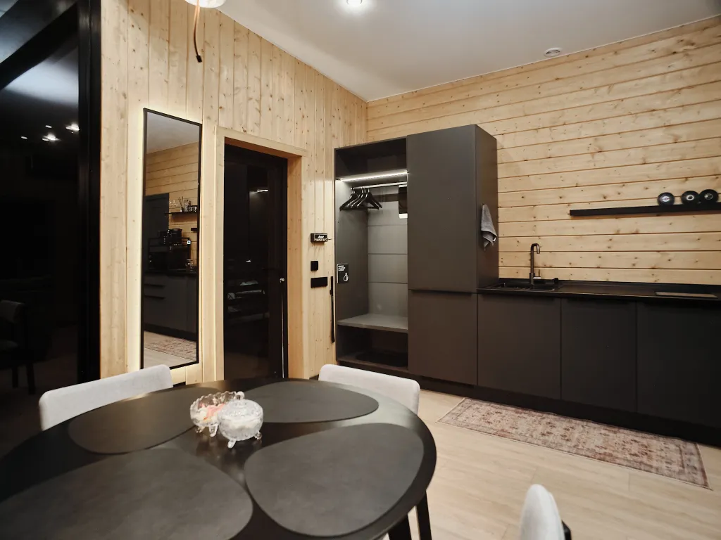 Уютный нoвый дом с сауной у горнолыжного склона "Морошка"