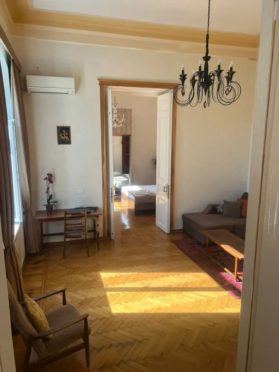 Торговая, улица Низами, площадь фонтанов