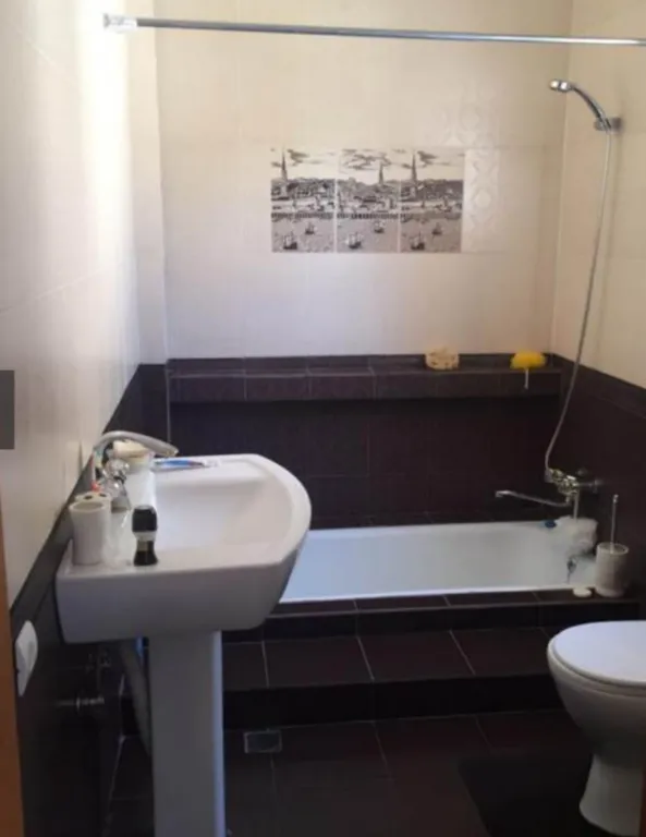 Коттедж Дом под ключь у Нонны — аренда посуточно в Гудаута