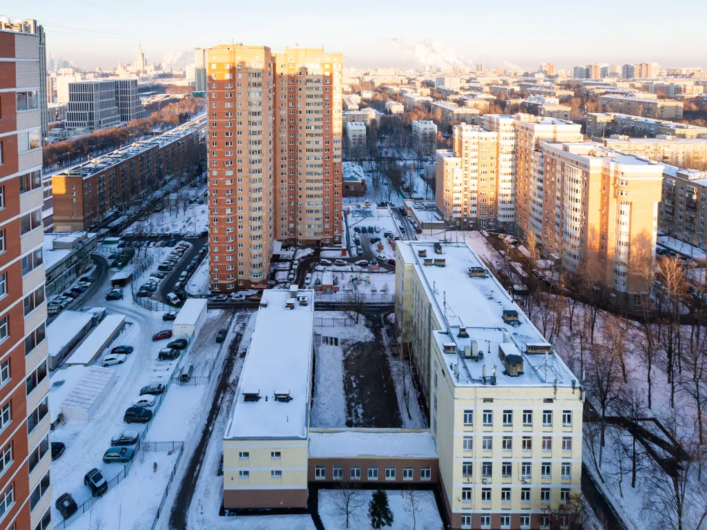 Квартира 4-комнатная Квартира — Москва