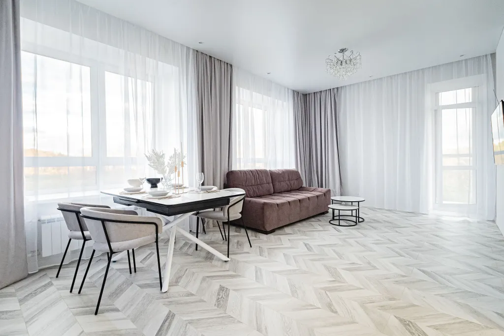 Евротрешка с панорамными окнами