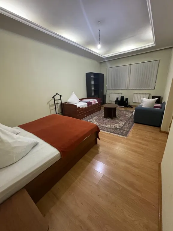 Бутовый дом на участке 5 соток