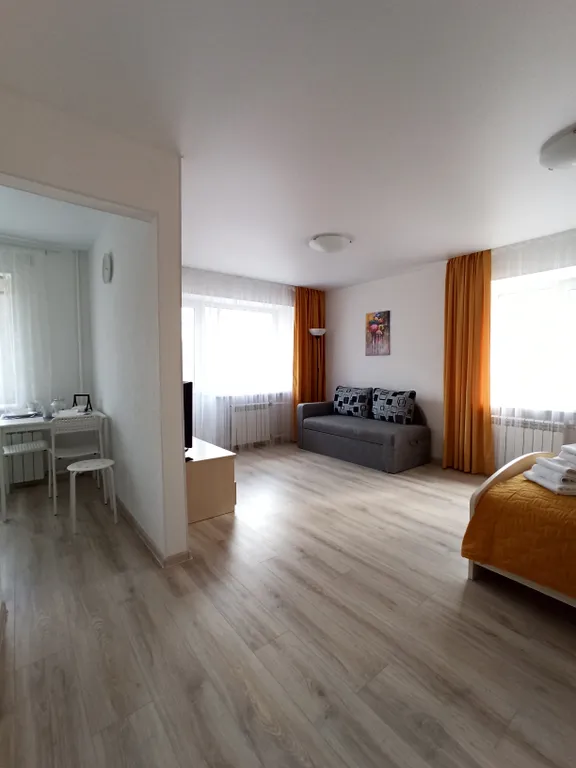 Светлая, уютная квартира на площади Победы