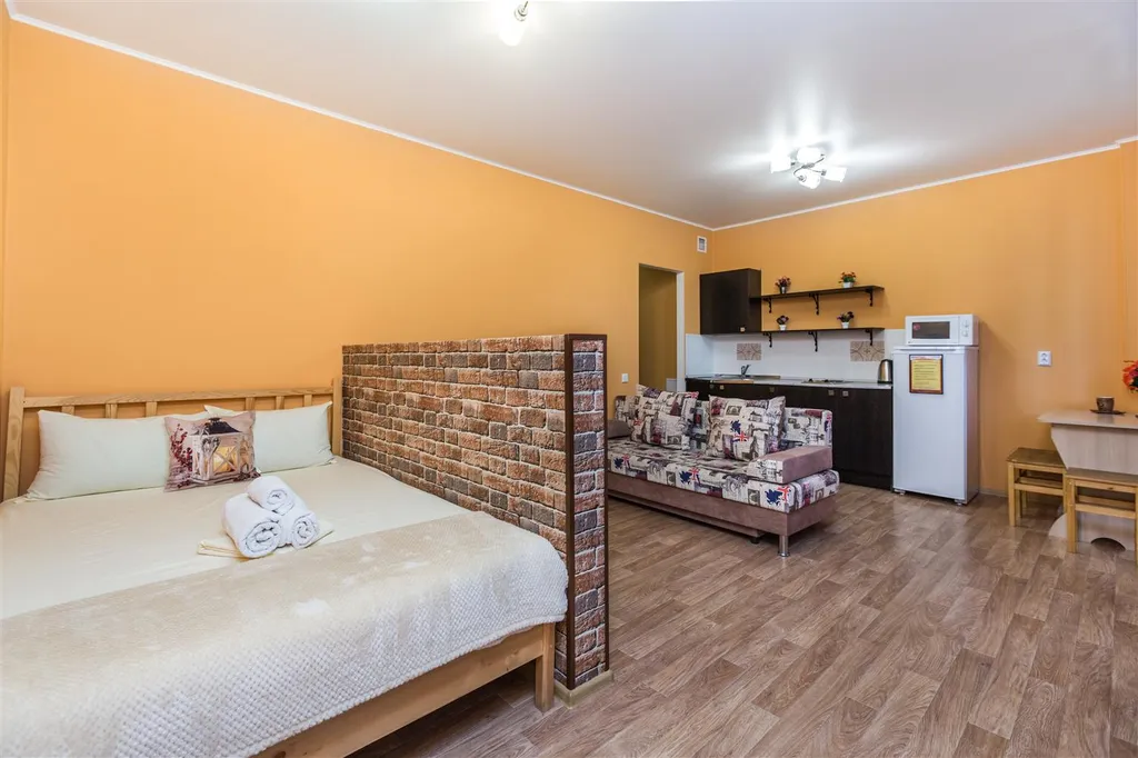 Квартира-студия с необычной планировкой со свежим ремонтом — аренда посуточно в Тюмень