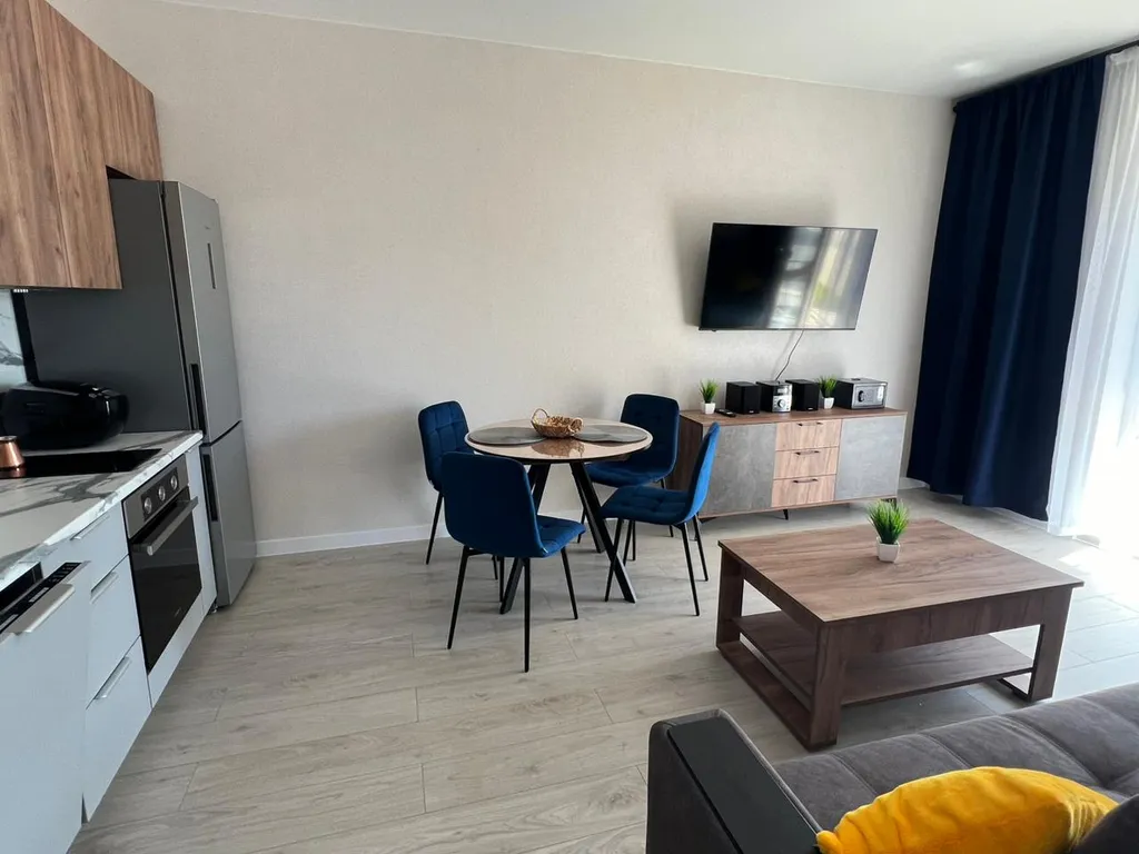 2 евродва на 5 человек с бассейнами