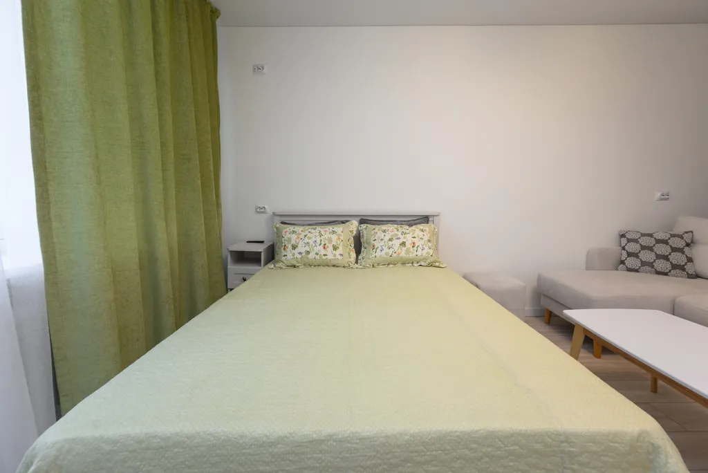 Квартира на Алом поле