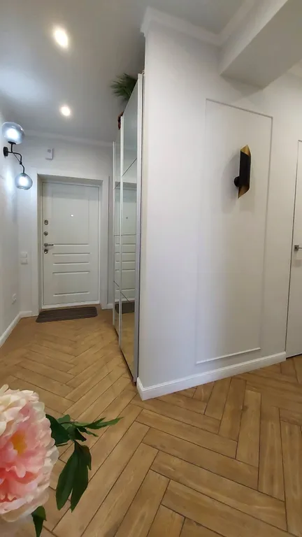 Просторная дизайнерская квартира у моря