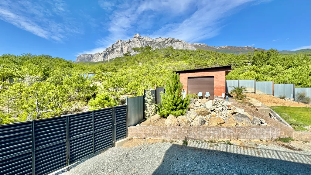 Таунхаус Панда в лесной зоне с подогреваемым бассейном и баней Кореиз