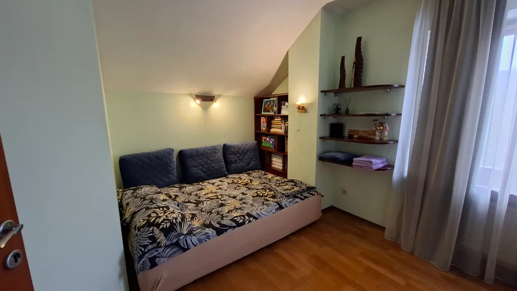 Таунхаус с сауной и бассейном недалеко от метро