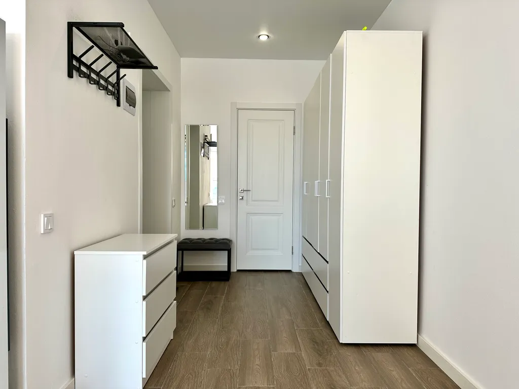 Студия с шикарным панорамным видом на набережную и реку Свияга