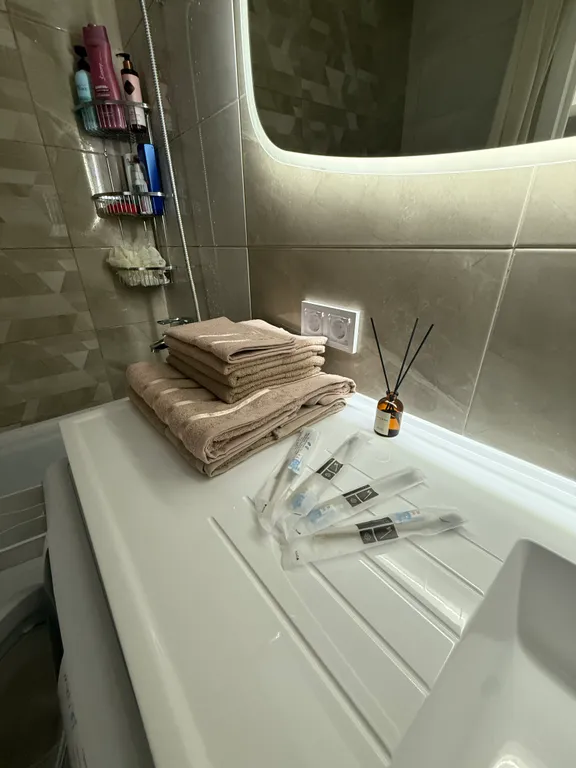 Уютная 3-комнатная квартира в хорошем районе города с видом на Волгу