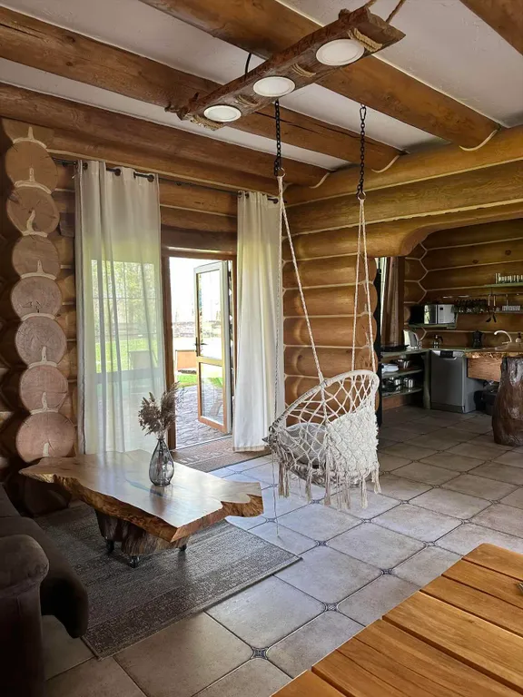 Экодом из вековой сосны с прудом и 7-м бассейном в 23 км от Минска