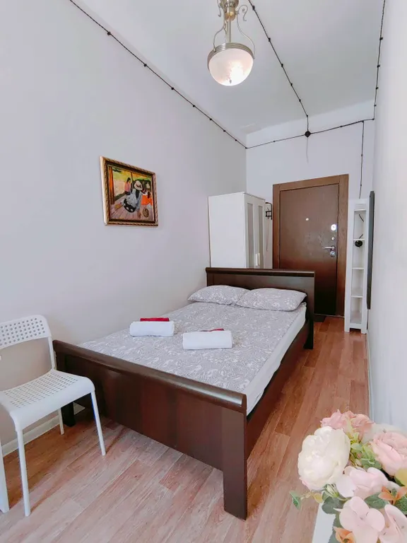 Квартира Комната Зингера. Бесконтактный заезд, хранение багажа До Невского 100м — Санкт-Петербург