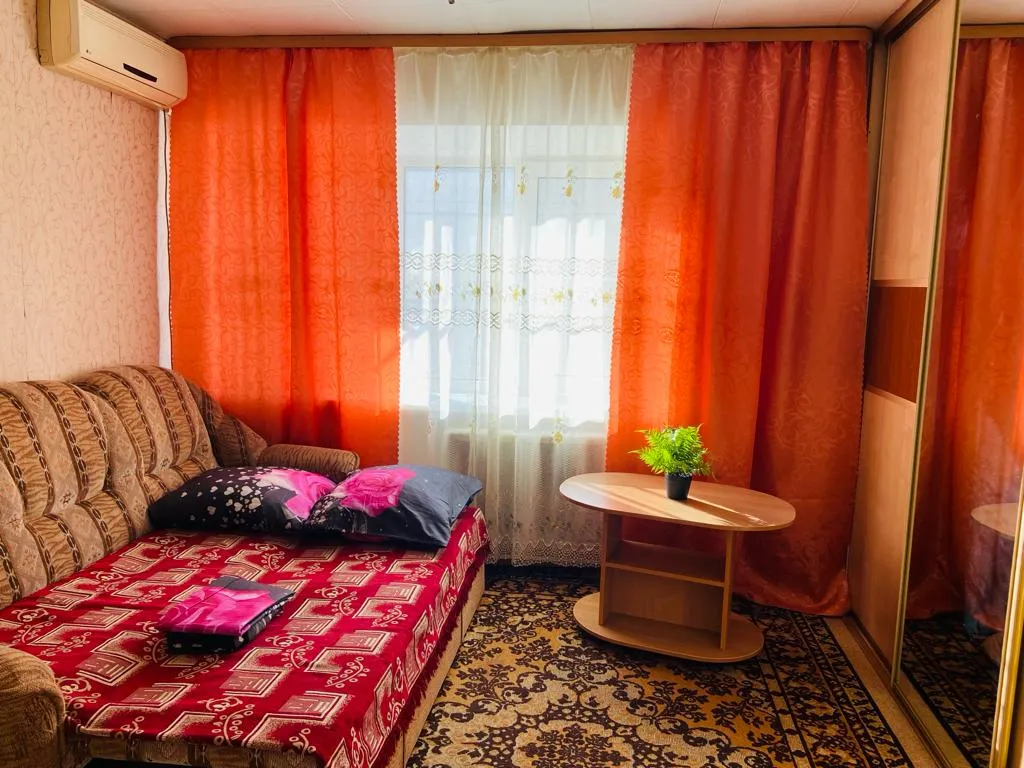 Уютная малогабаритная квартира-студия недалеко от центра — аренда посуточно в Хабаровск