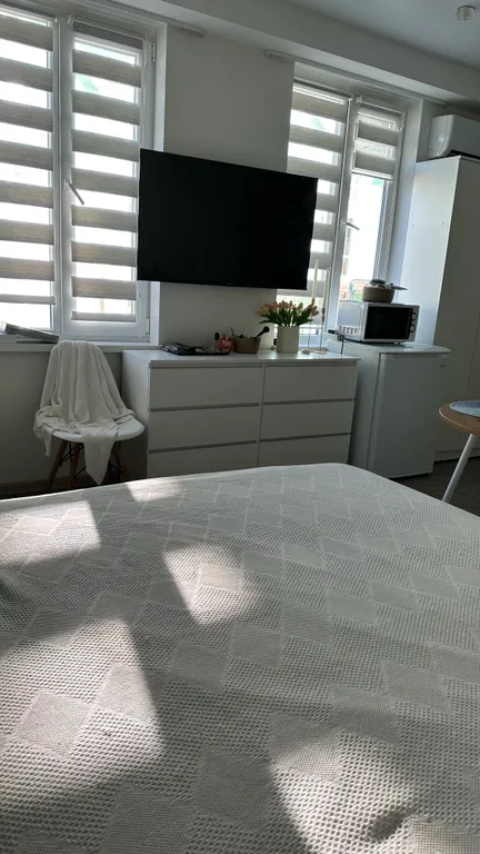 Студия с подогреваемым бассейном в клубном поселке