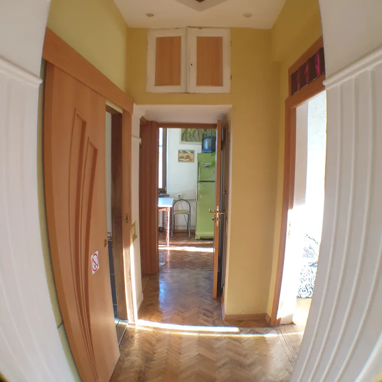 4-комнатная Квартира