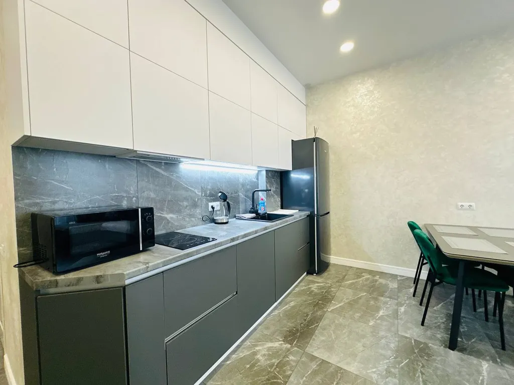 Квартира Квартира Комфортный апартамент с видом на бассейн и море — Севастополь