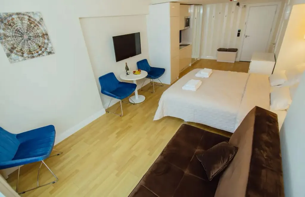 Orbi city view 13-62