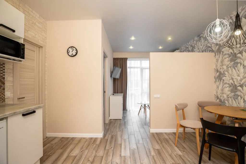 Квартира 2-комнатная квартира с кухней и балконом у набережной — Сириус