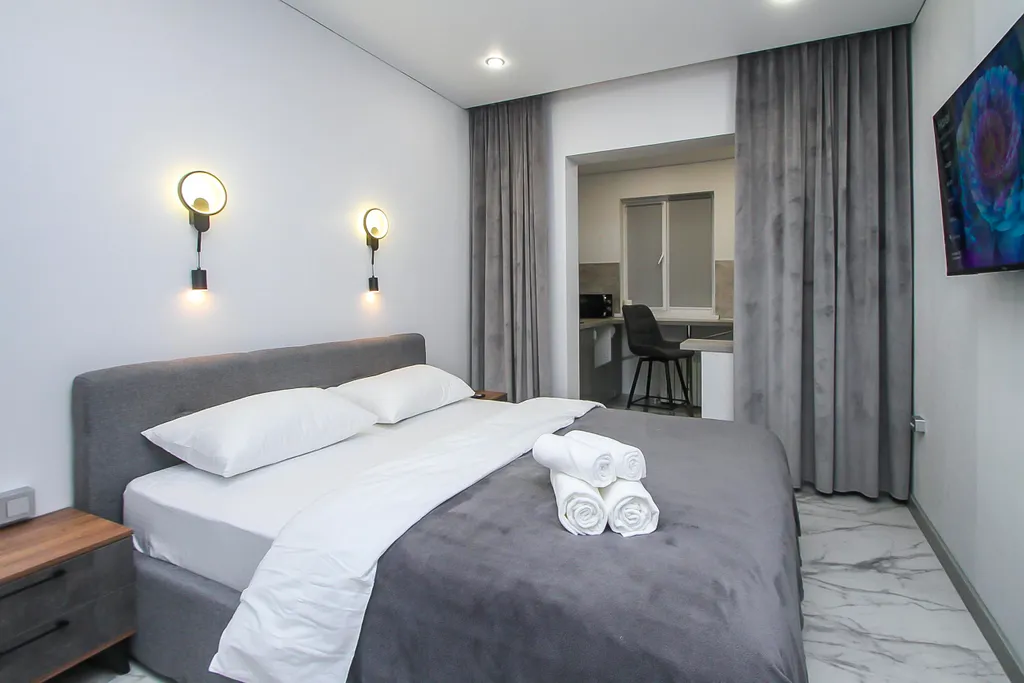 Квартира Современная студия для двоих — аренда посуточно в Сургут