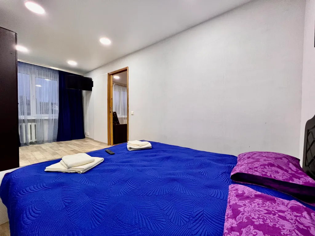 Двухкомнатная квартира в центре возле ряда сетевых магазинов